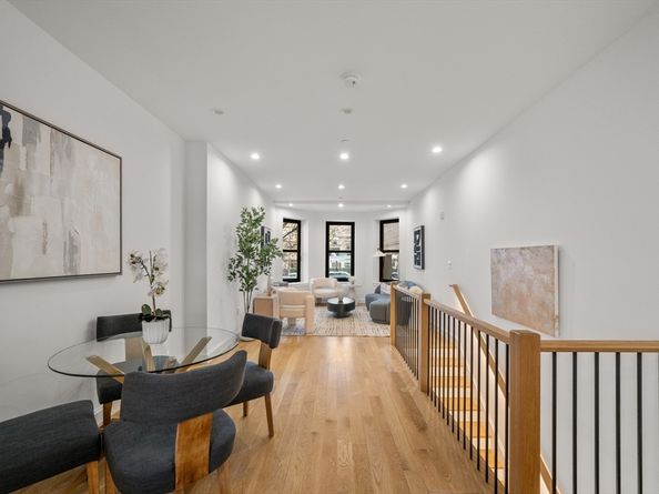 1618 Beacon A, Brookline MA 02446