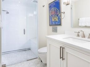 142 Chestnut St 89, Boston MA 02108