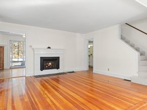 136 Leonard Street, Gloucester MA 01930