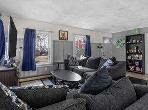 6 Pine St, Wareham MA 02571