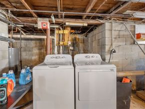 6 Pine St, Wareham MA 02571