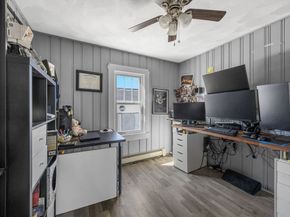 6 Pine St, Wareham MA 02571