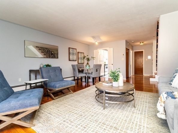 57 Saint Paul St. 19, Brookline MA 02445