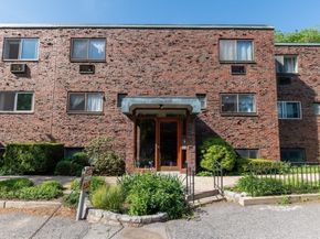 57 Saint Paul St. 19, Brookline MA 02445