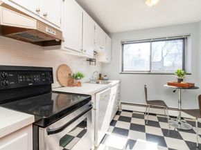 57 Saint Paul St. 19, Brookline MA 02445