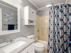 70 Moreland Green Dr, Worcester MA 01609