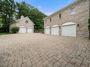 43 Bristol Rd, Wellesley MA 02481