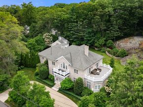 43 Bristol Rd, Wellesley MA 02481