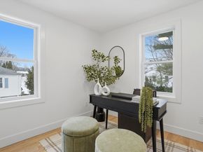 44 Lakeview Terrace, Waltham MA 02451