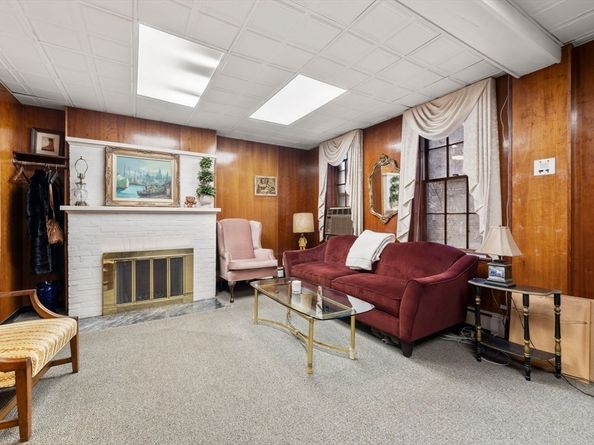 4 Derne St 1, Boston MA 02114
