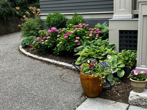 80 Upland Rd B, Cambridge MA 02140