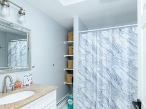 16 Vincent Cir, Worcester MA 01604