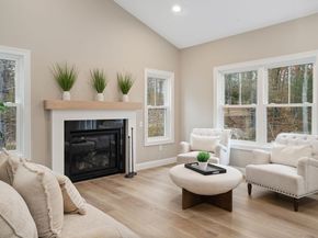 25 Sunset Rd, Westminster MA 01473