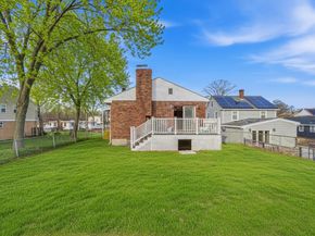 7 Carol St, Stoneham MA 02180