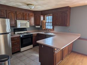 152 Wellman Ave. 152, Chelmsford MA 01863