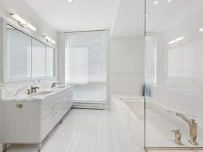 22 Liberty Dr 8F, Boston MA 02210