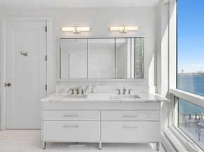 22 Liberty Dr 8F, Boston MA 02210