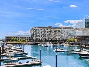 22 Liberty Dr 8F, Boston MA 02210