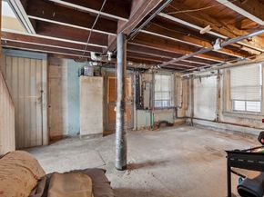 135 Allen Ave, Lynn MA 01902