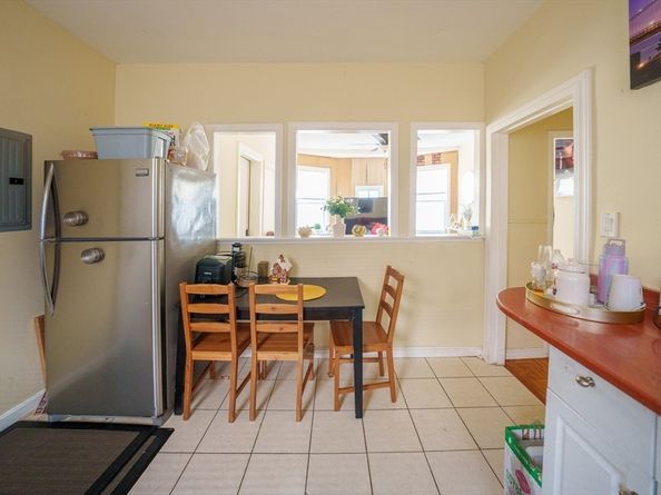 41 Derby St 2, Somerville MA 02145