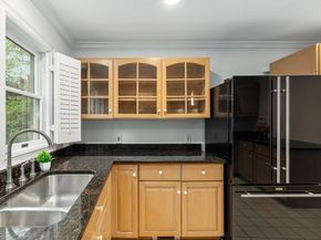 21 Pine Street 5, Manchester MA 01944