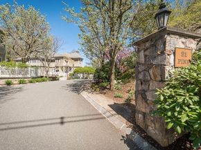 21 Pine Street 5, Manchester MA 01944