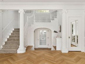 15 Farlow Rd, Newton MA 02458