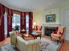 12 Wyndemere Drive, Southborough MA 01772