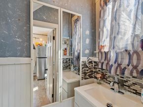 100 Burncoat St, Worcester MA 01605