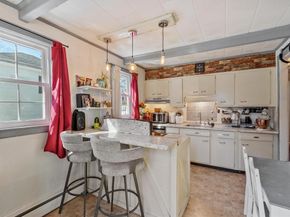 100 Burncoat St, Worcester MA 01605