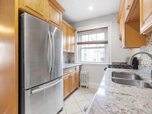 14 Melvin Ave 11, Boston MA 02135