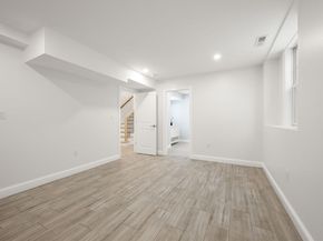 669 Boylston St, Newton MA 02459