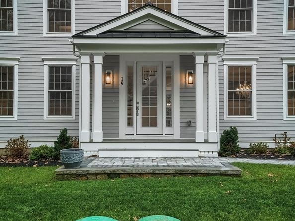 19 Stoney Brook Rd, Hopkinton MA 01748