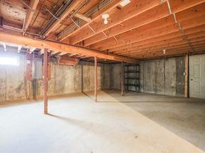 576 Reservoir St., Holden MA 01520