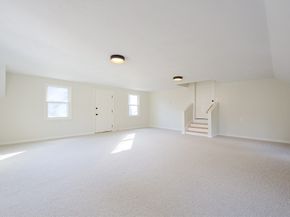 576 Reservoir St., Holden MA 01520