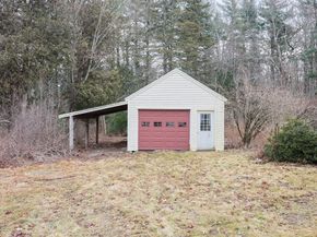 576 Reservoir St., Holden MA 01520