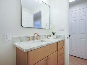 576 Reservoir St., Holden MA 01520