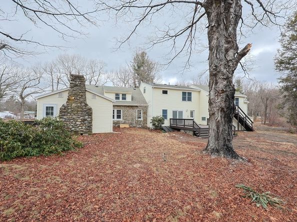 576 Reservoir St., Holden MA 01520
