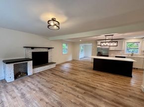 8 Blueberry Lane, Sturbridge MA 01566