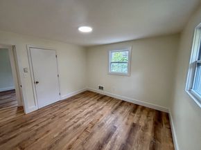 8 Blueberry Lane, Sturbridge MA 01566