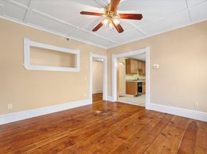 30-B Henry St 30B, Clinton MA 01510