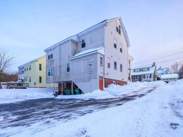 30-B Henry St 30B, Clinton MA 01510