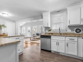 54 Roundtop Rd, Framingham MA 01701