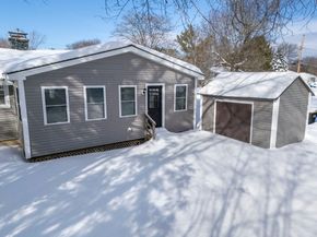 54 Roundtop Rd, Framingham MA 01701