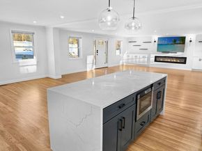 82 Pleasant St, Westford MA 01886