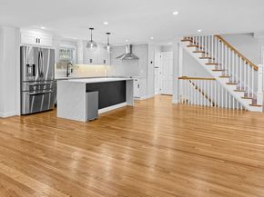 82 Pleasant St, Westford MA 01886