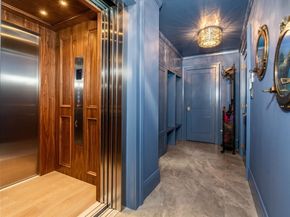 1119 Walnut St, Newton MA 02461