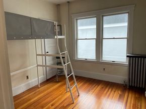 35/0 Heron, Boston MA 02132