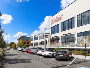 70 Craftsland Rd, Brookline MA 02467