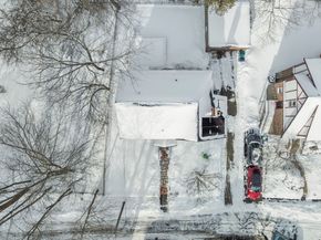 17 Ireland Rd, Newton MA 02459